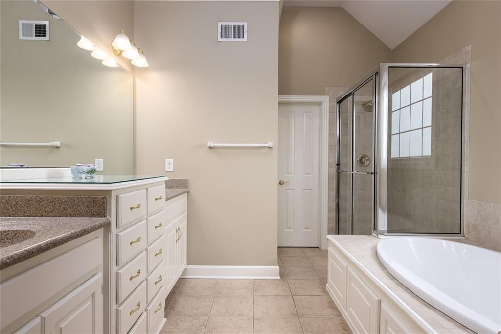 2832 S Woodbury Drive — photo 19