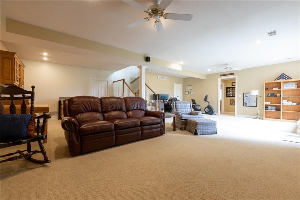 2832 S Woodbury Drive — photo 31