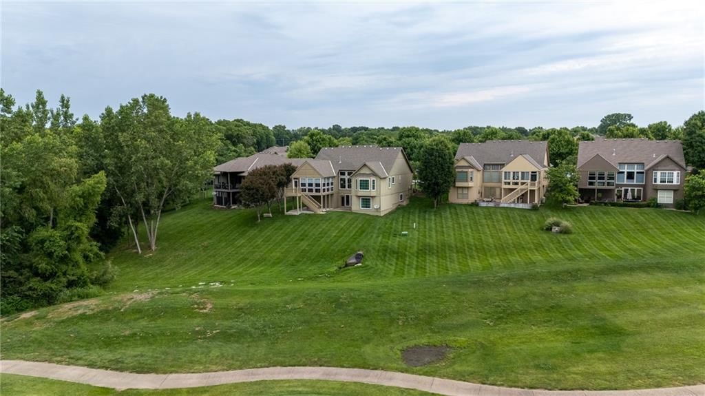 2832 S Woodbury Drive — photo 47