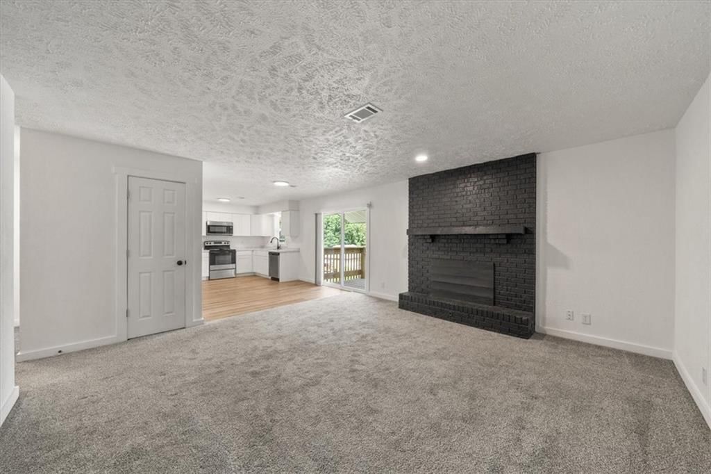 1003 Twin Oaks Terrace — photo 15