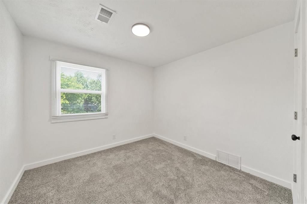 1003 Twin Oaks Terrace — photo 27