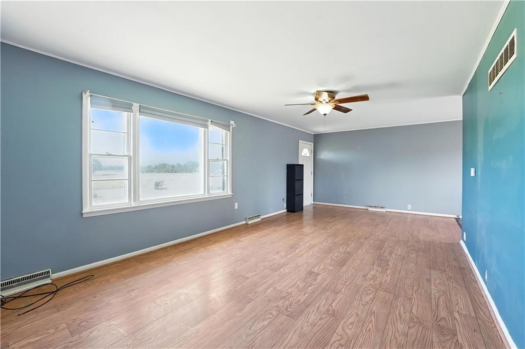 Photo 5 of 56 - 29354 W 319th Street