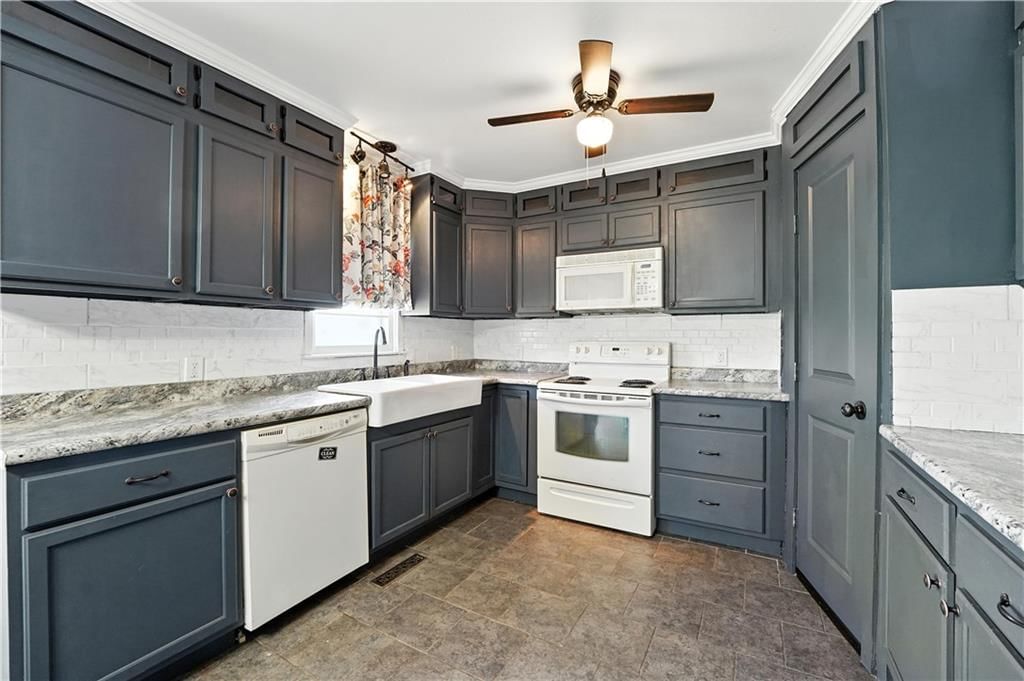 Photo 9 of 56 - 29354 W 319th Street