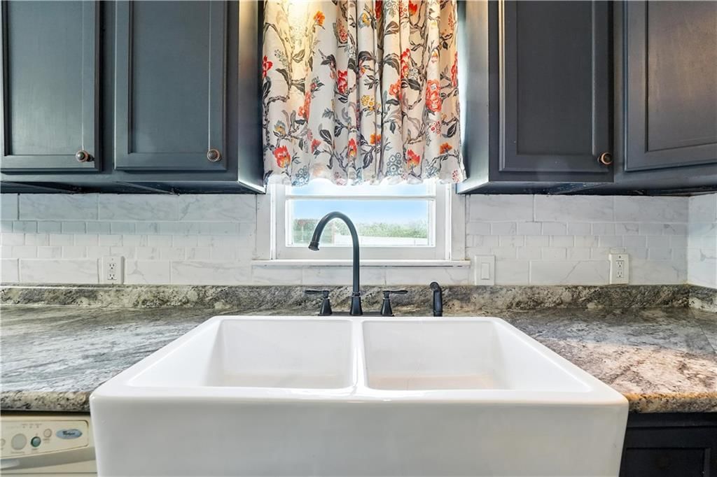 Photo 11 of 56 - 29354 W 319th Street