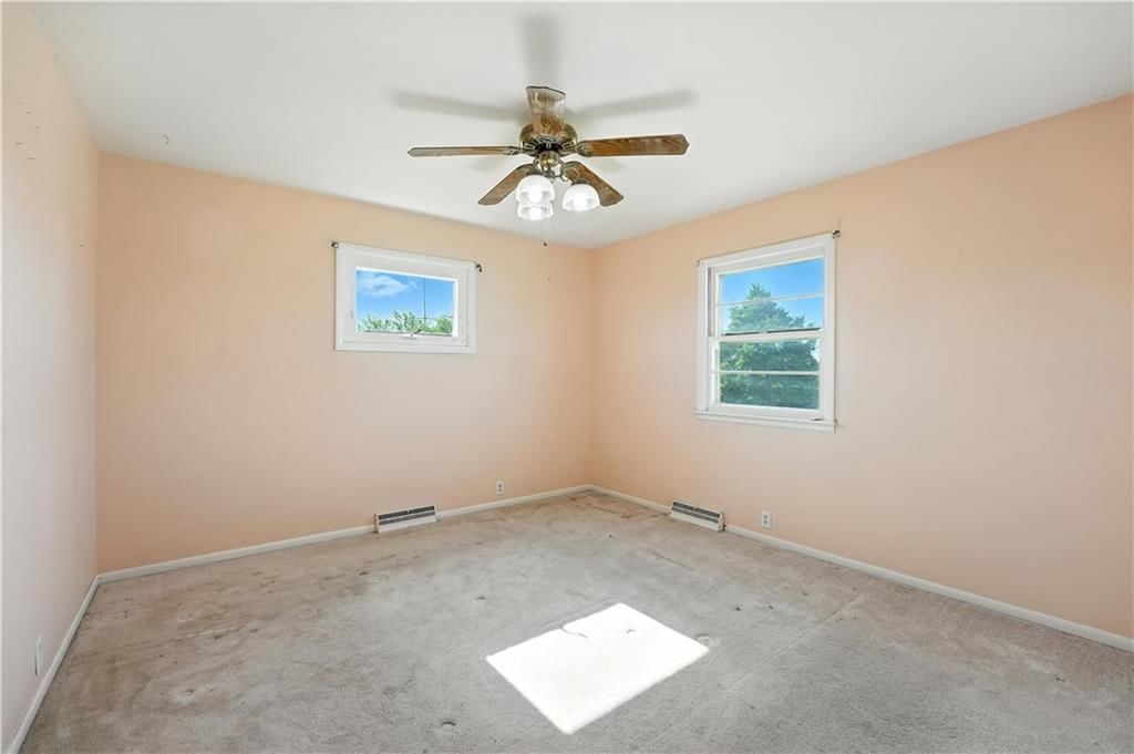 Photo 12 of 56 - 29354 W 319th Street