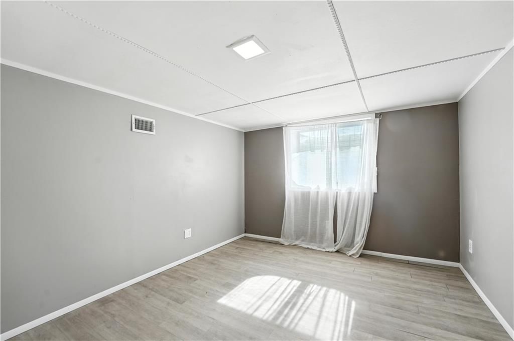 Photo 20 of 56 - 29354 W 319th Street