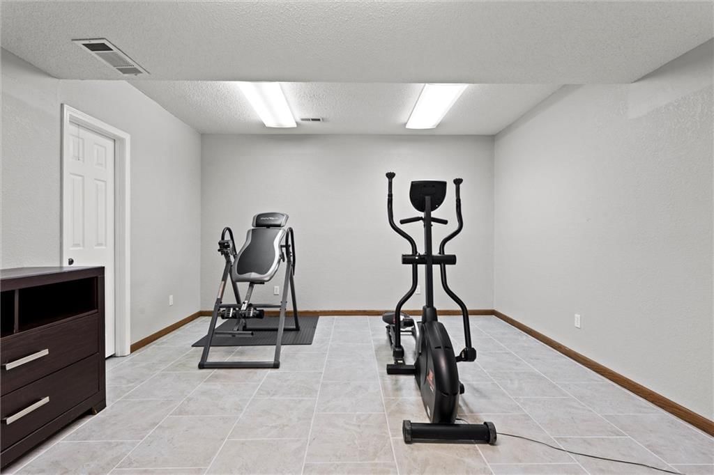 3405 NW Pink Hill Circle — photo 38