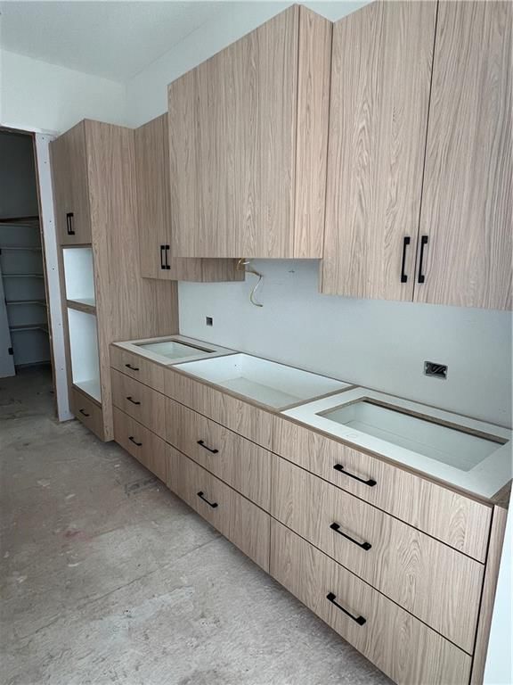 2412 W 177th Street — photo 10