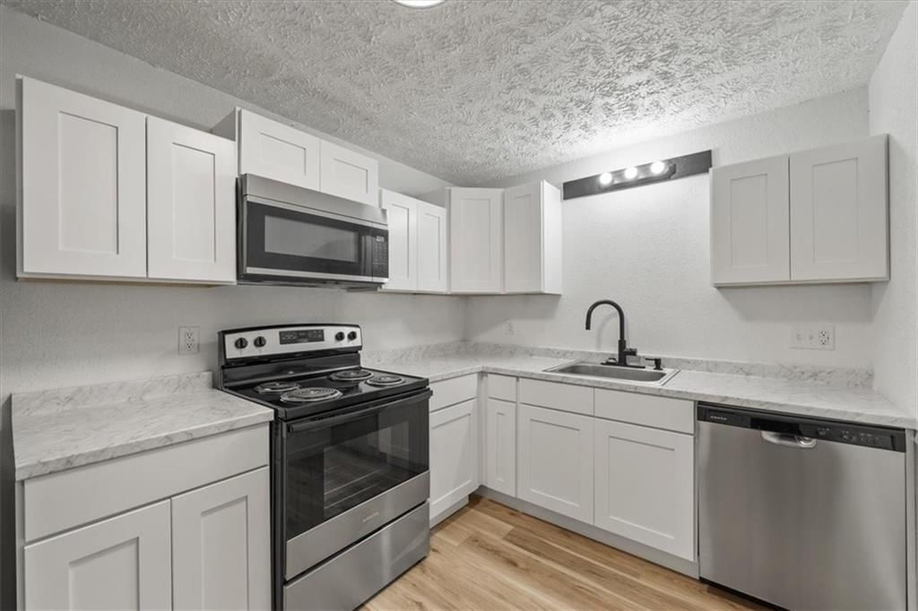 2203 Mission Road — photo 11