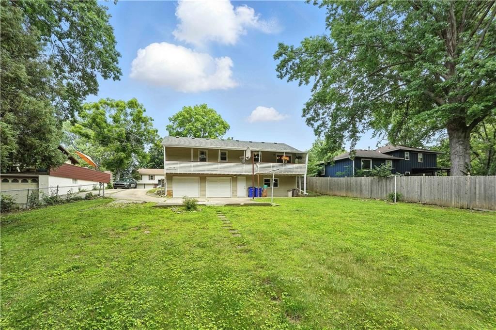 9215 W 76th Street — photo 24