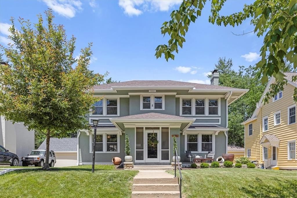 Photo 1 of 26 - 636 W 61st Street