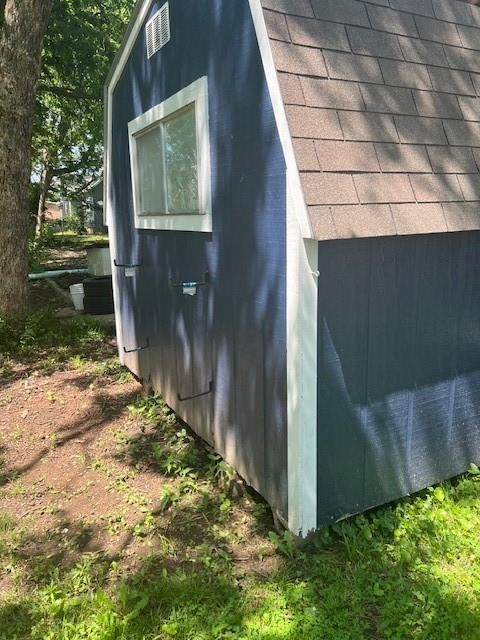 Photo 7 of 24 - 610 Virgina Avenue