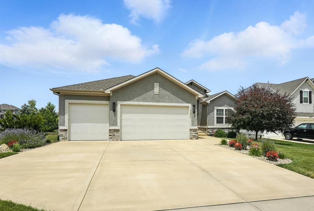 Photo 47 of 56 - 16486 S Chalet Drive