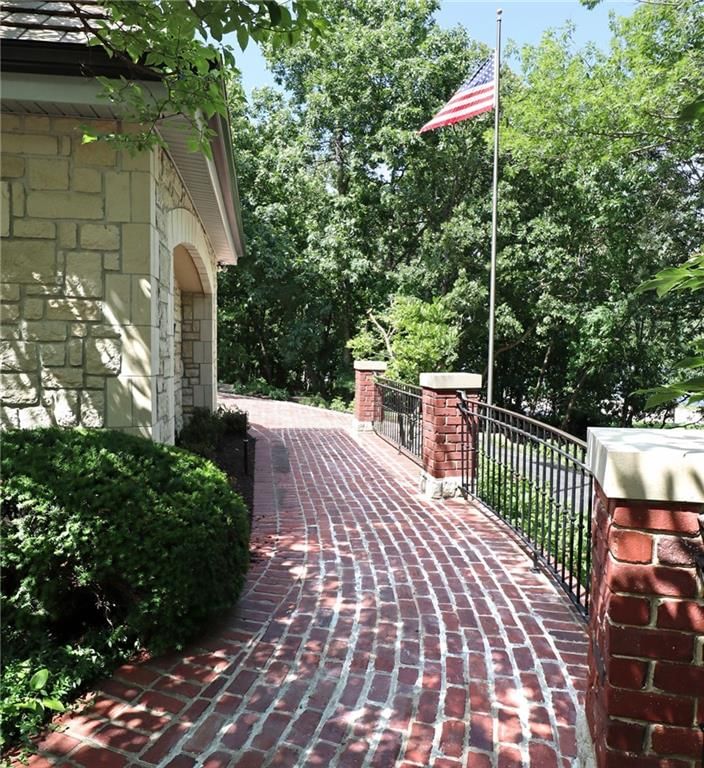 16940 S Stonehaven Drive — photo 3