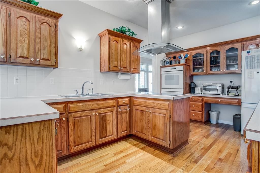 Photo 10 of 30 - 17801 E 30th Street S