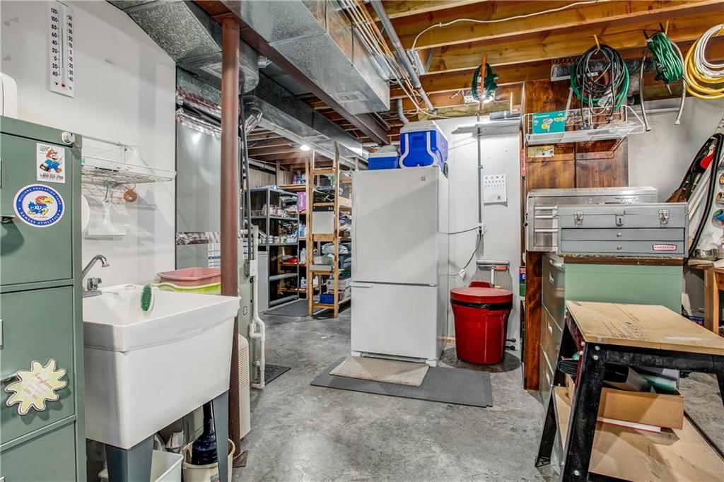 Photo 21 of 30 - 17801 E 30th Street S