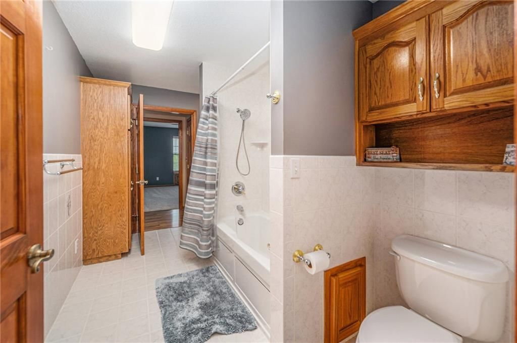 11180 Riverview Avenue — photo 10