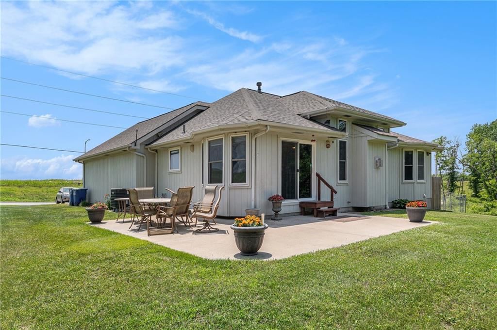 11180 Riverview Avenue — photo 18