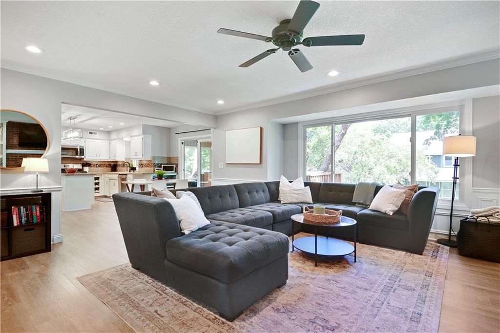 3204 W 121ST Terrace — photo 8