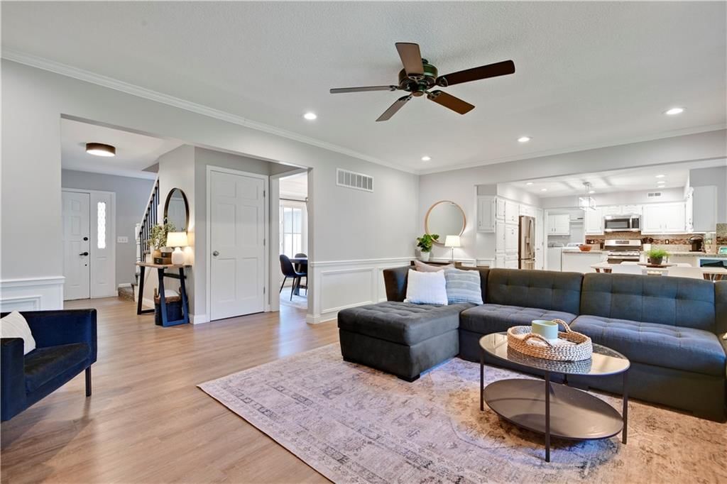 3204 W 121ST Terrace — photo 9