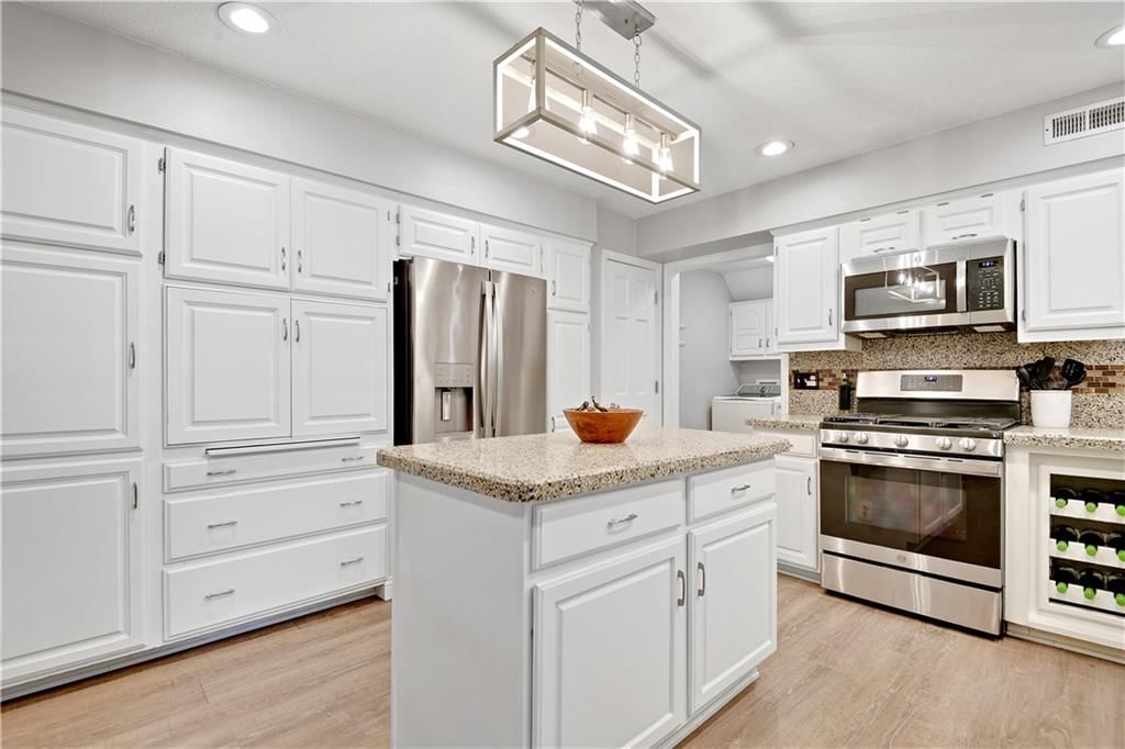 3204 W 121ST Terrace — photo 15