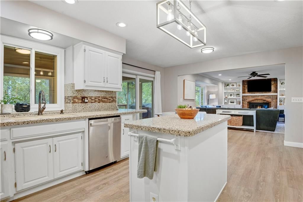 3204 W 121ST Terrace — photo 16