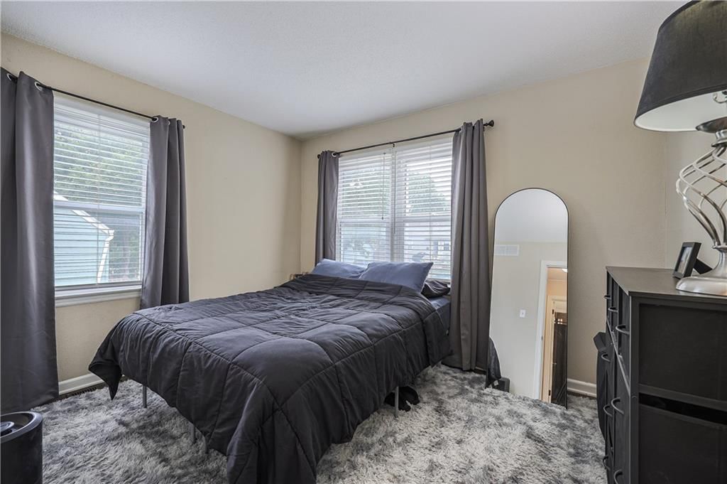 644 Thornton Street — photo 9