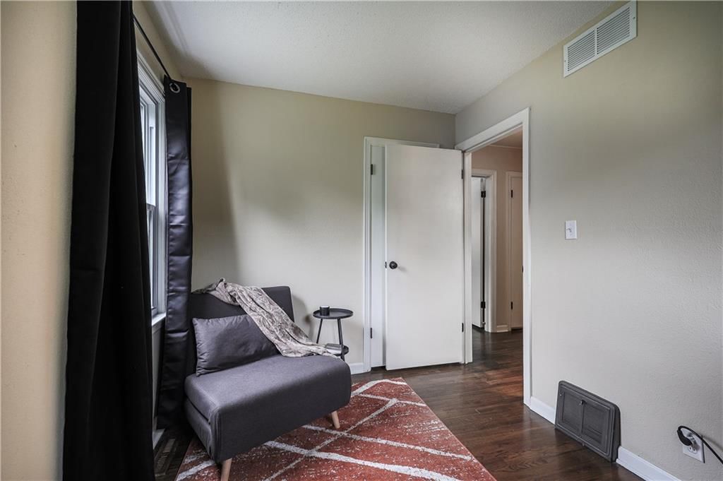644 Thornton Street — photo 11