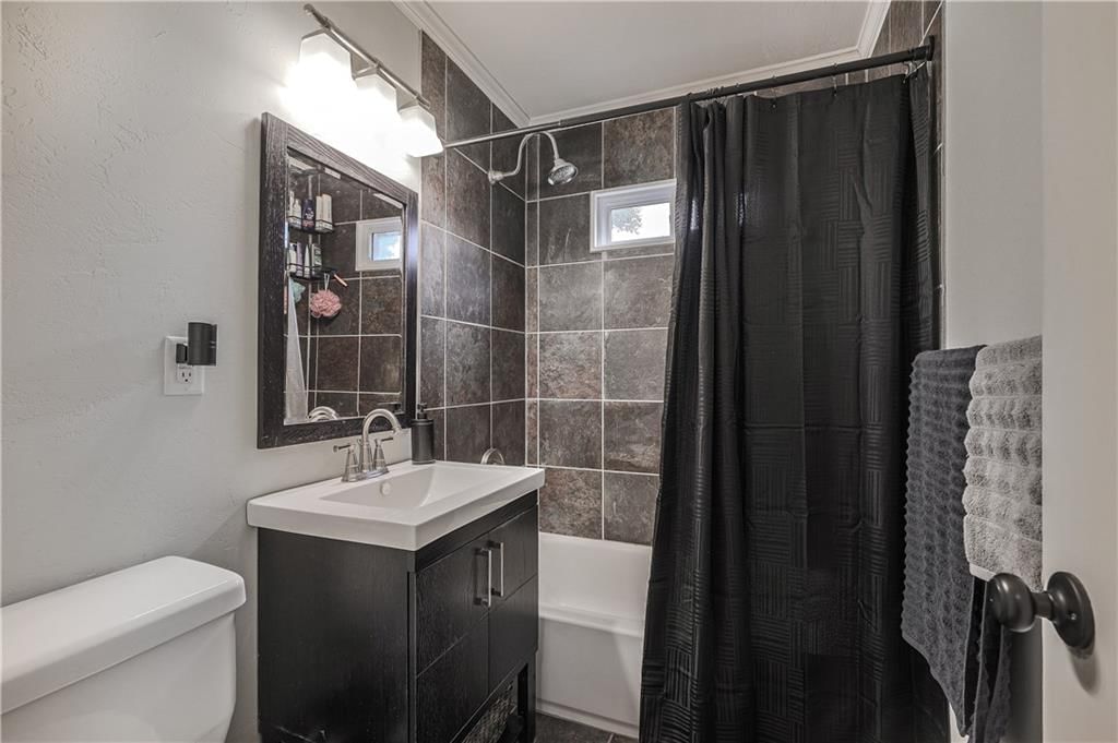 644 Thornton Street — photo 13