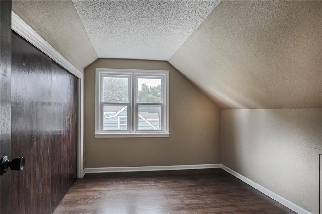 644 Thornton Street — photo 16
