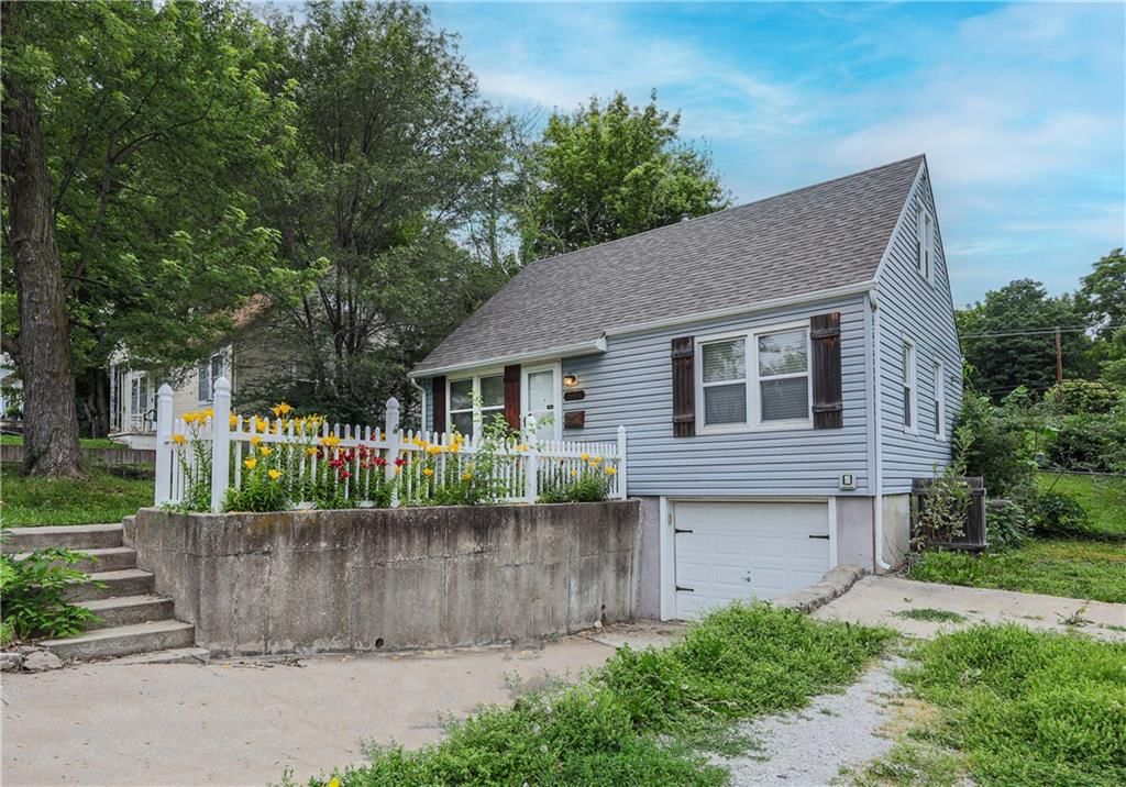 644 Thornton Street — photo 21