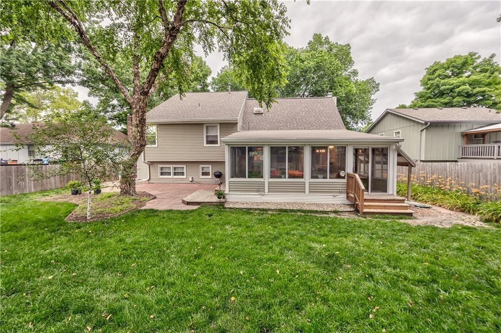 15118 W 83rd Street — photo 35