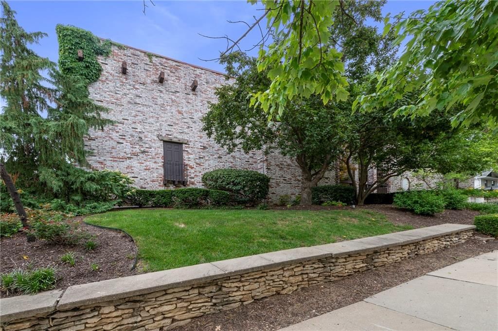 5017 Walnut Street — photo 5
