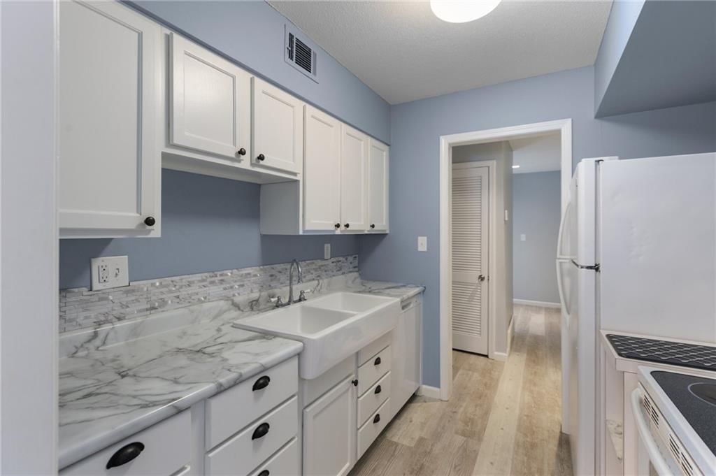 5017 Walnut Street — photo 21