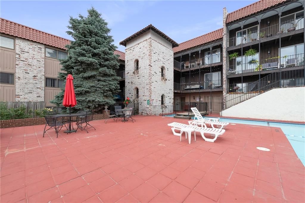 5017 Walnut Street — photo 34