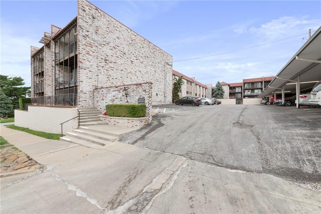 5017 Walnut Street — photo 39