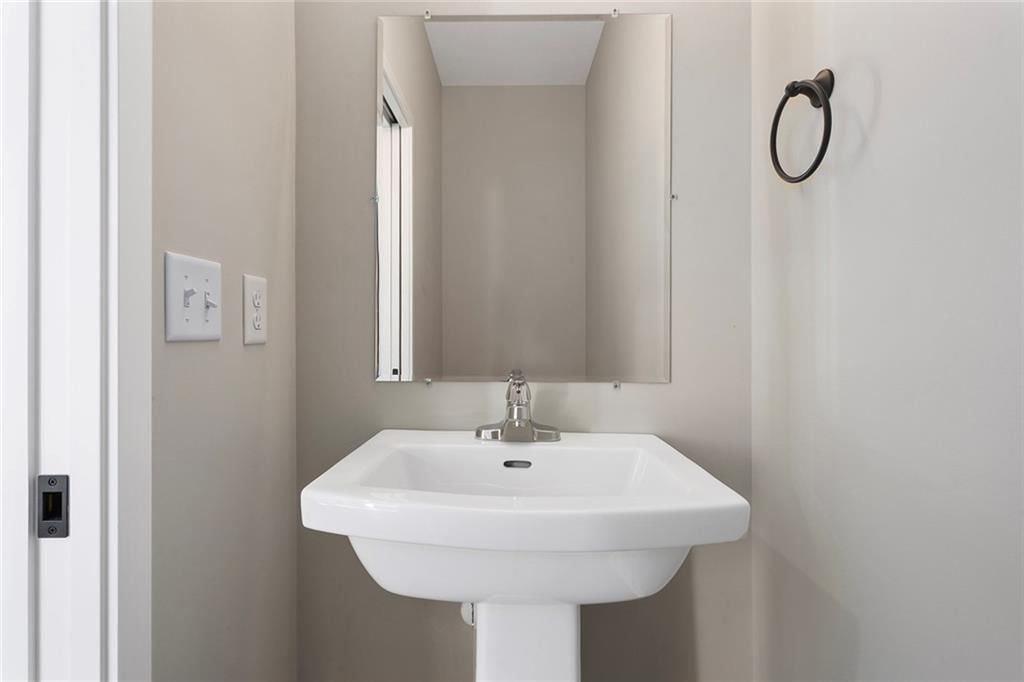 1502 SW Meadowlark Court — photo 7