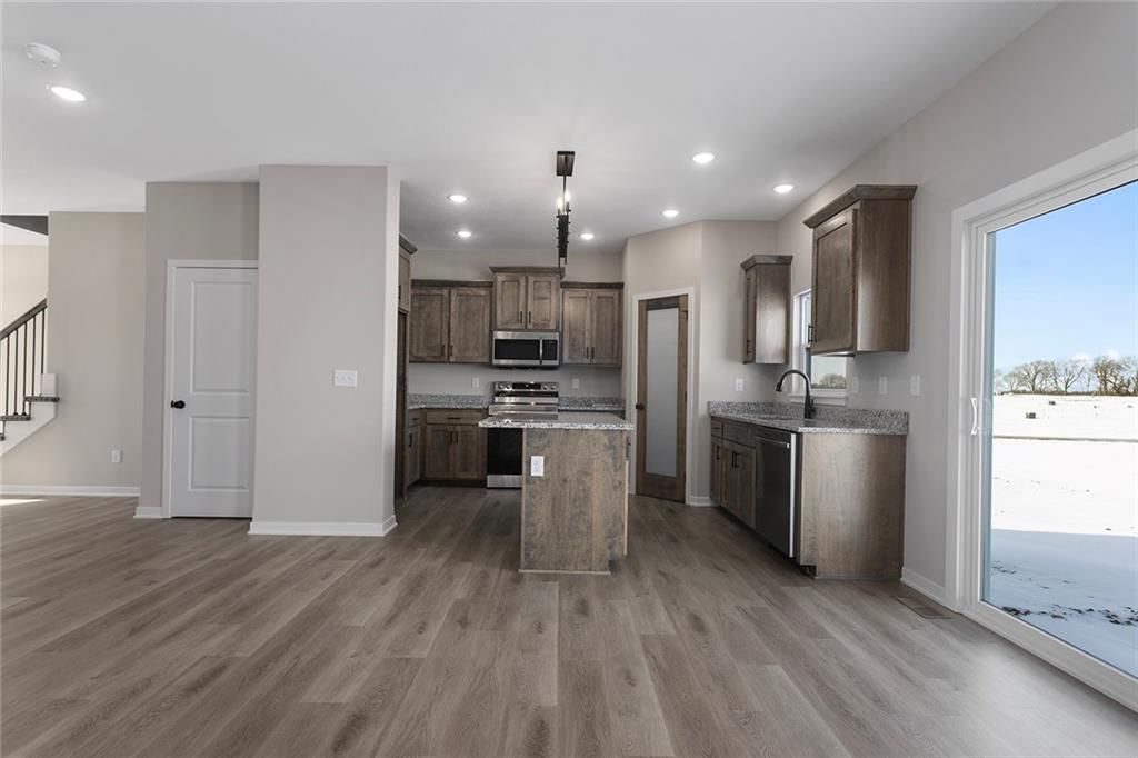 1502 SW Meadowlark Court — photo 10