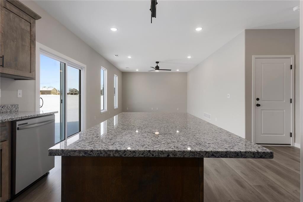 1502 SW Meadowlark Court — photo 12
