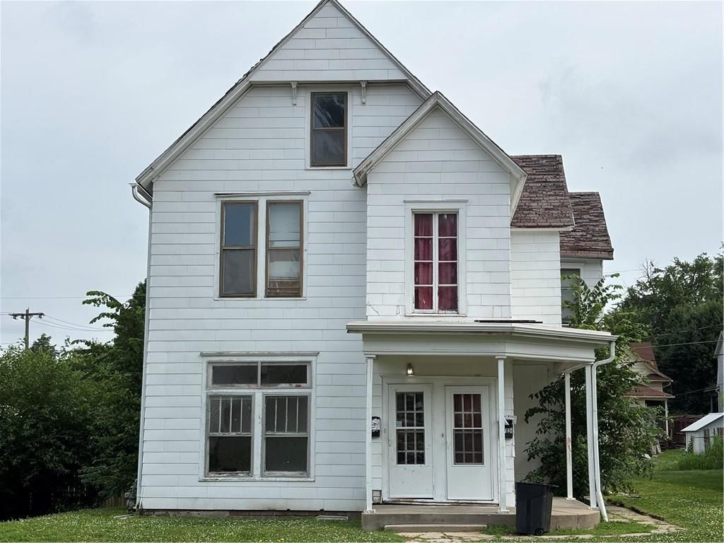 Photo 1 of 12 - 2703 Olive Street