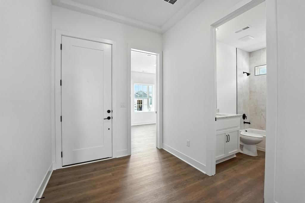 20688 Barker Street — photo 10