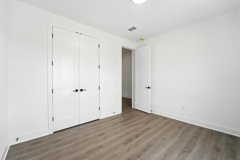 20688 Barker Street — photo 12