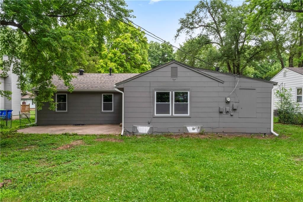 11613 W 69th Terrace — photo 35