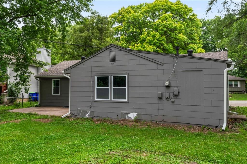 11613 W 69th Terrace — photo 36