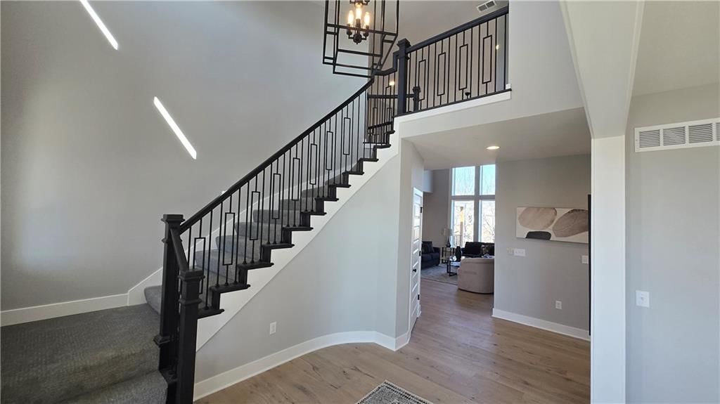 18421 Caenen Street — photo 4
