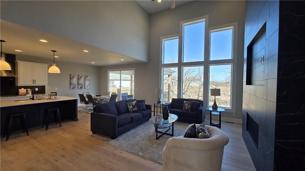 18421 Caenen Street — photo 7