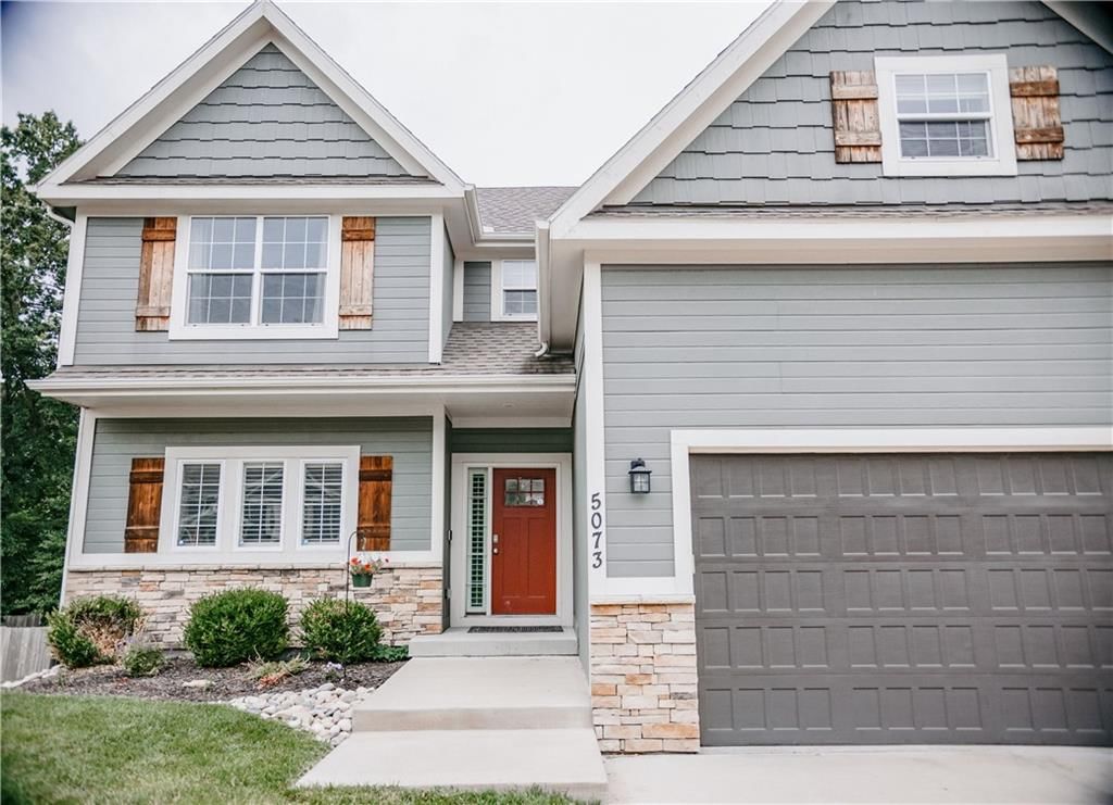5073 NW Timberline Drive, Riverside, MO