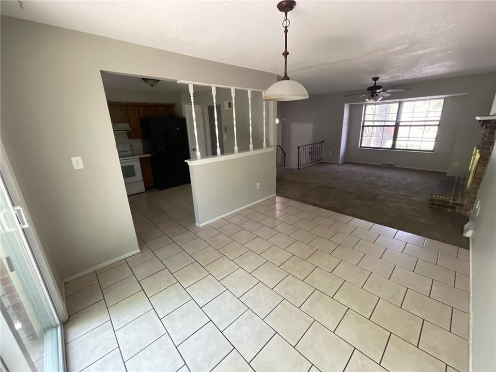 3212 Canterbury Road — photo 4