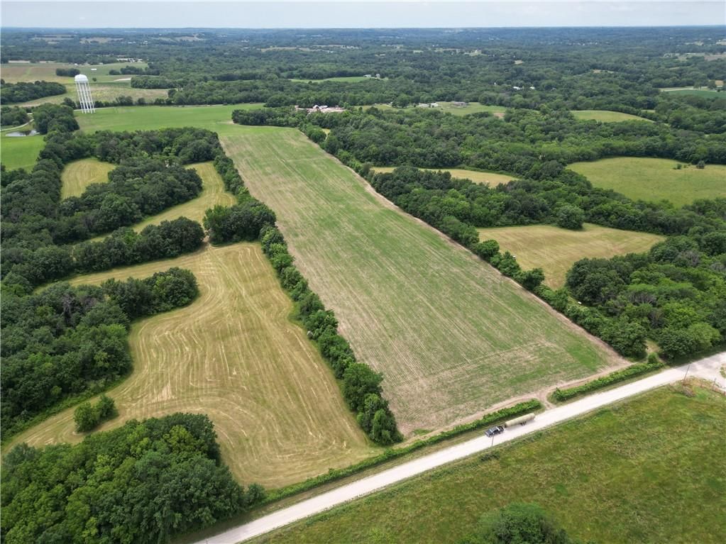 Gillen Road, Odessa, MO
