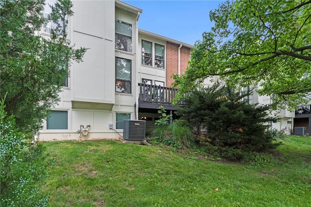 6212 Ash Street — photo 40